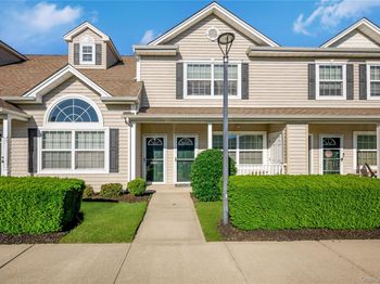 212 Willow Lane