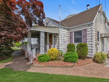20 Francine Drive N