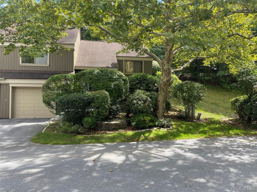 558 Heritage Hills Drive B, Somers NY 10589