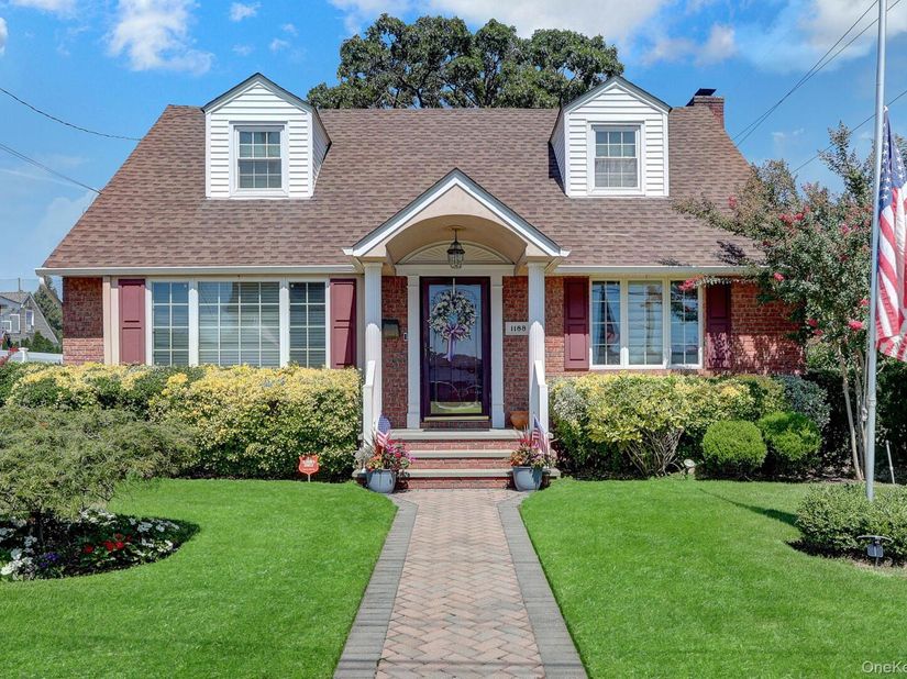 1188 New York Avenue, Franklin Square NY 11010
