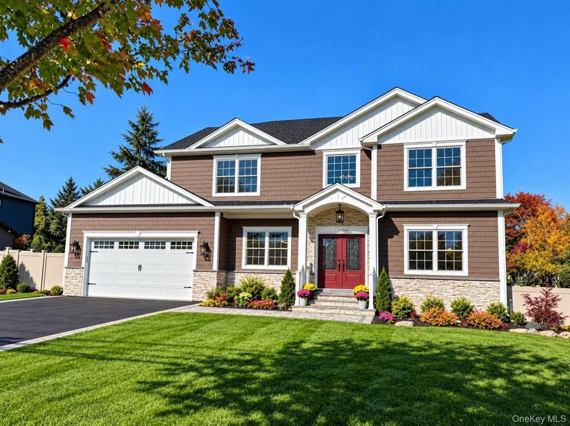 52 Linden Avenue, Bethpage NY 11714