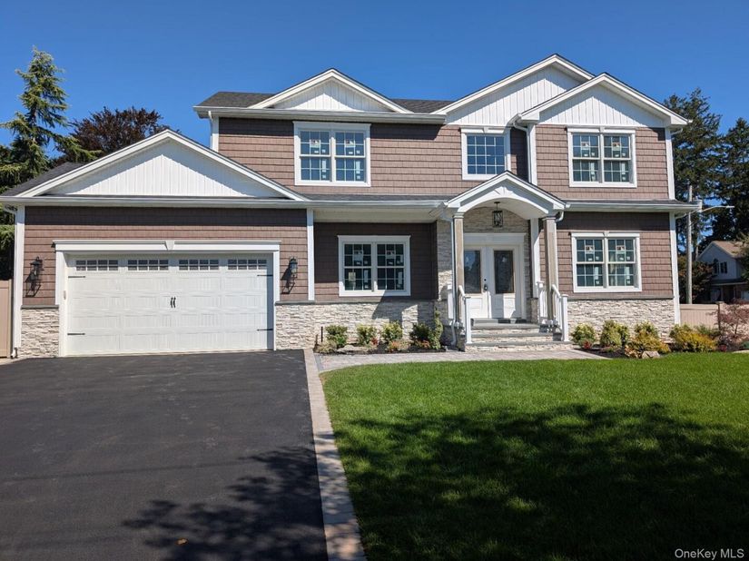 52 Linden Avenue, Bethpage NY 11714
