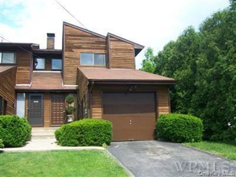 33 Roanoke Avenue, Rye Brook NY 10573