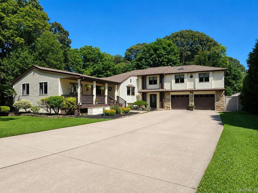 57 Wellington Road, Middle Island NY 11953