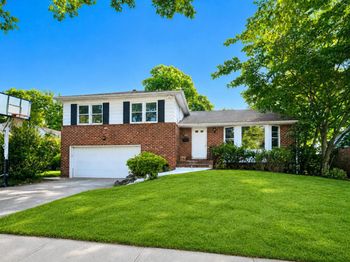 64 Morewood Oaks