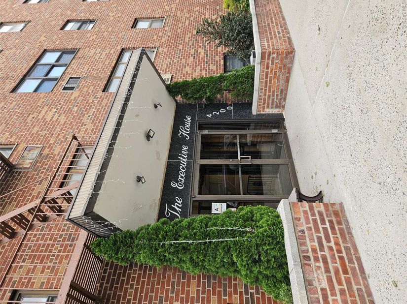 4200 Herkimer Place 7F, Bronx NY 10470