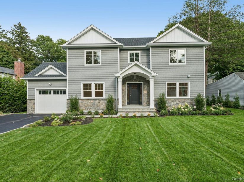 12 Orchard Meadow Road, East Williston NY 11596
