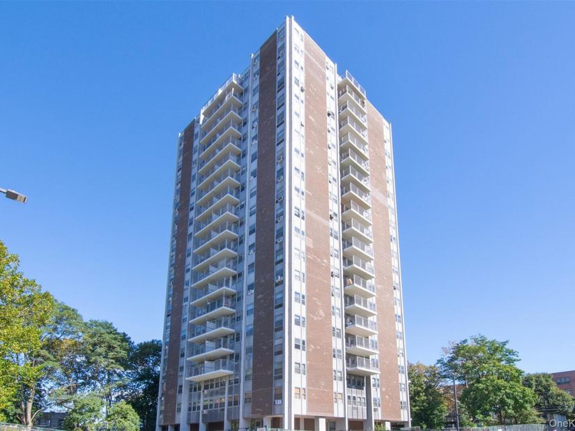 290 W 232nd Street 14F, Bronx NY 10463