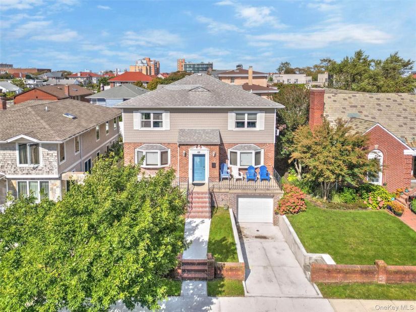 69 W Penn Street, Long Beach NY 11561