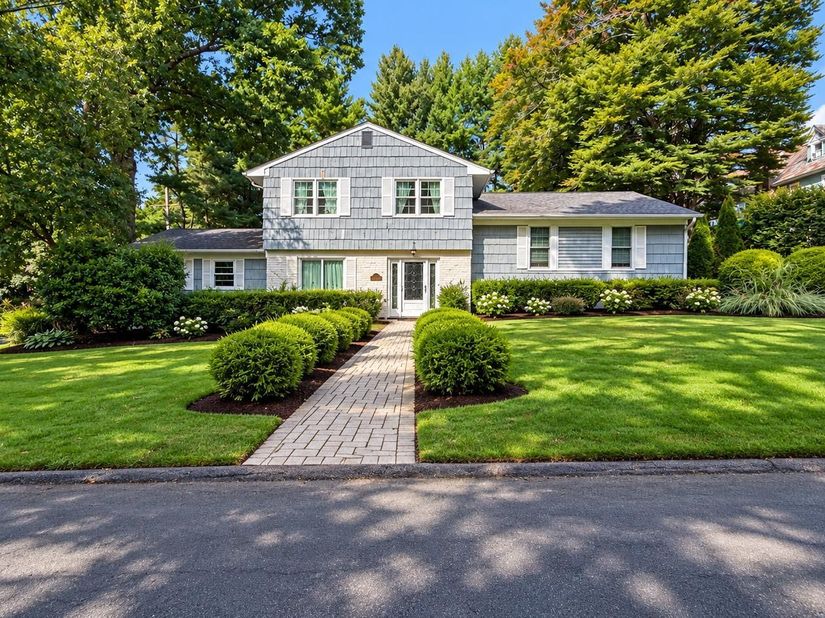 10 Winslow Road, White Plains NY 10606