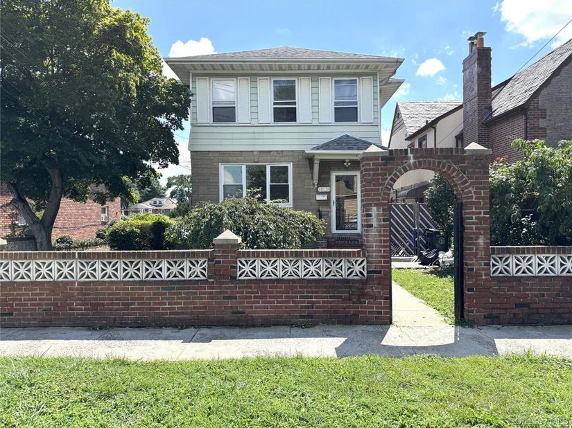 146-38 Bayside Avenue, Flushing NY 11354