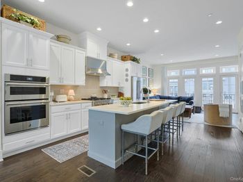 206 Legend Drive