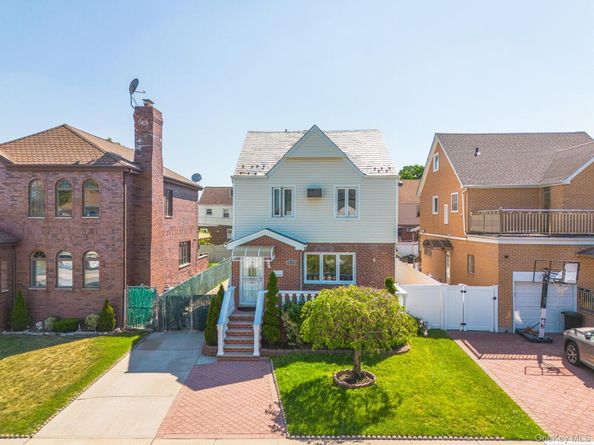76-11 173rd Street, Fresh Meadows NY 11366