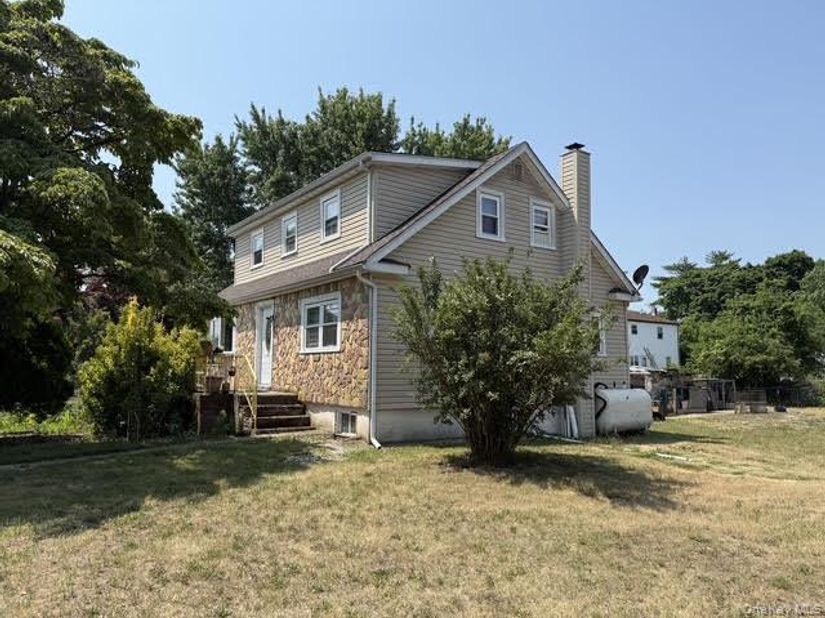 1624 E 3rd Avenue, Bay Shore NY 11706
