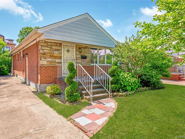 7326 171st Street, Fresh Meadows NY 11366