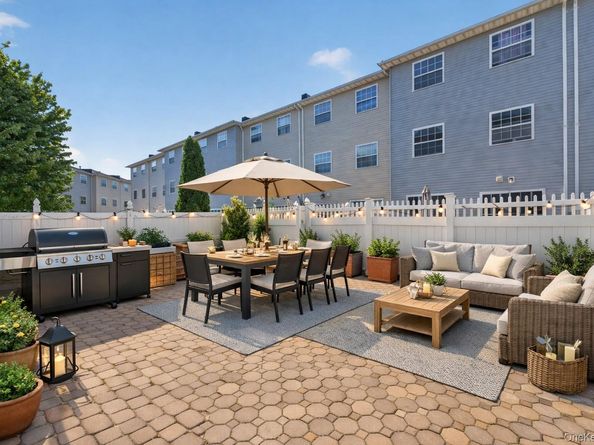 93 Admiral Court, Bronx NY 10473