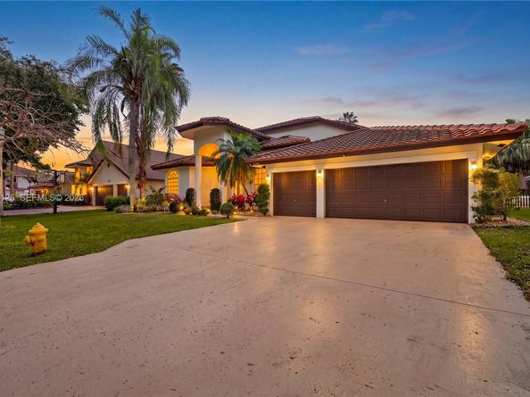 9836 NW 48th Ct, Coral Springs FL 33076