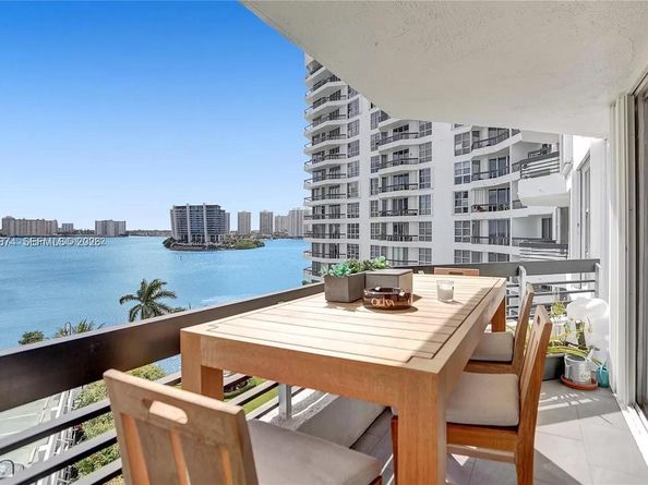 Undisclosed Address #A11954874, Aventura FL 33180