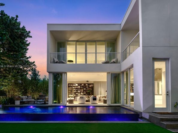 4700 N Meridian Ave, Miami Beach FL 33140