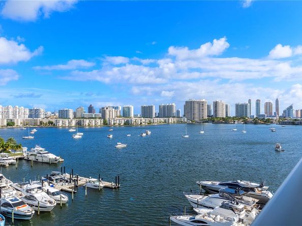 17111 Biscayne Blvd 803, North Miami Beach FL 33160