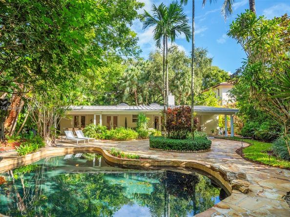 3610 Avocado Ave, Miami FL 33133