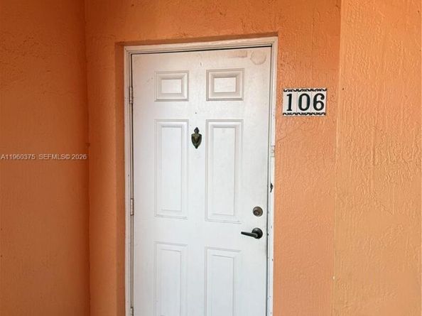 4677 NW 9th St 106, Miami FL 33126
