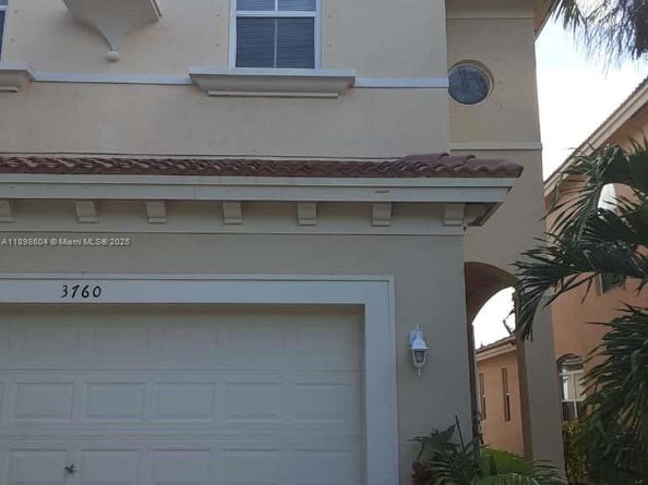 3760 NE 9th Ct, Homestead FL 33033