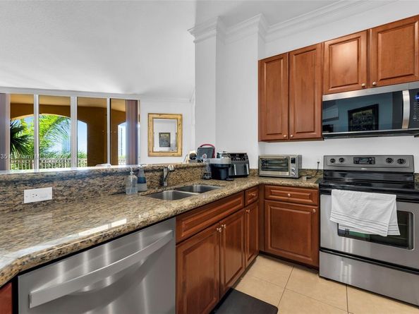 3001 NE 185th St 610, Aventura FL 33180