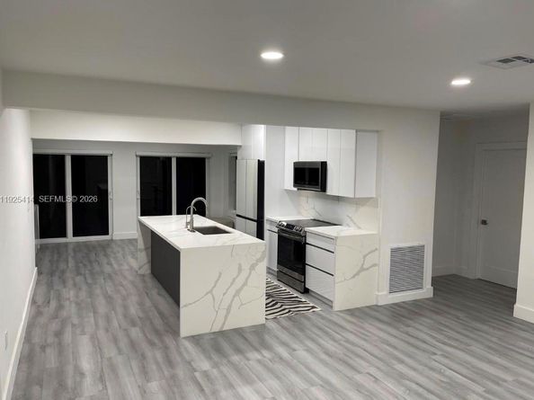 7571 Juniper St, Miramar FL 33023