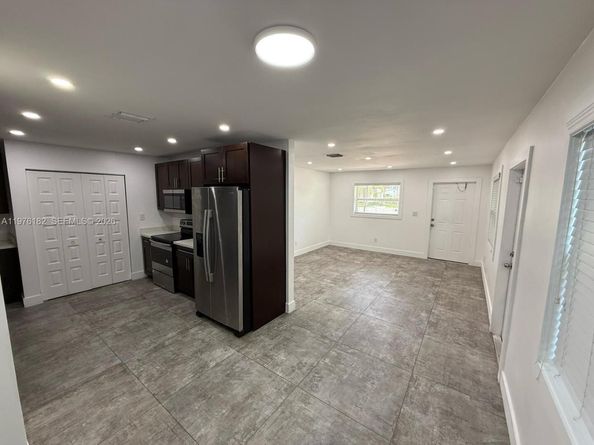 11801 SW 180th St, Miami FL 33177