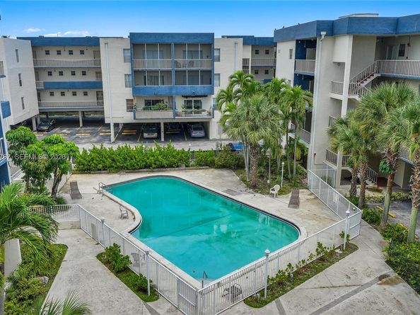 16750 NE 10th Ave 214, North Miami Beach FL 33162