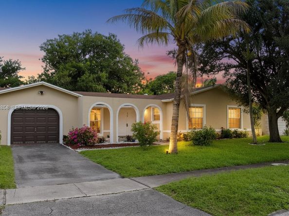 420 SW 62nd Ave, Margate FL 33068