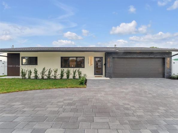 2120 NE 55th Ct, Fort Lauderdale FL 33308