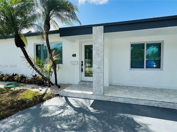 40 NW 125th St, North Miami FL 33168