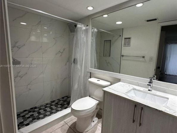 10795 SW 108th Ave 304, Miami FL 33176