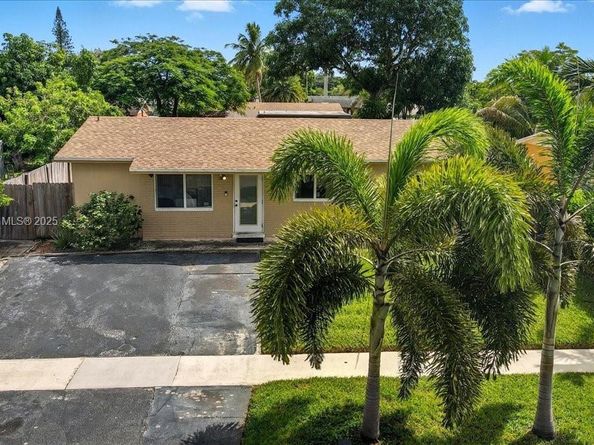 514 SW 72nd Ter, North Lauderdale FL 33068