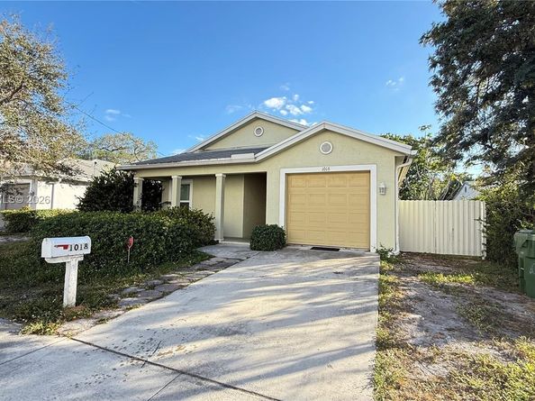 1018 Foster Rd, Hallandale Beach FL 33009