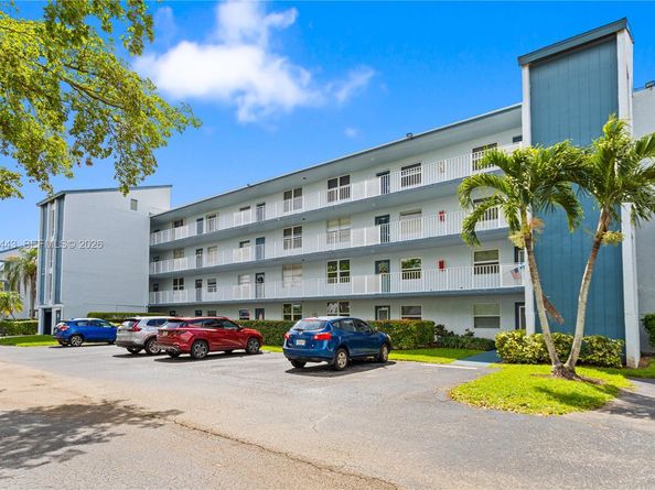 7640 NW 18th St 104, Margate FL 33063