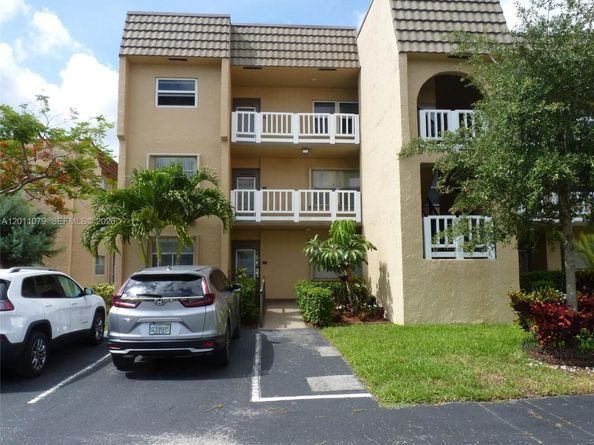 9241 Sunrise Lakes Blvd 201, Sunrise FL 33322
