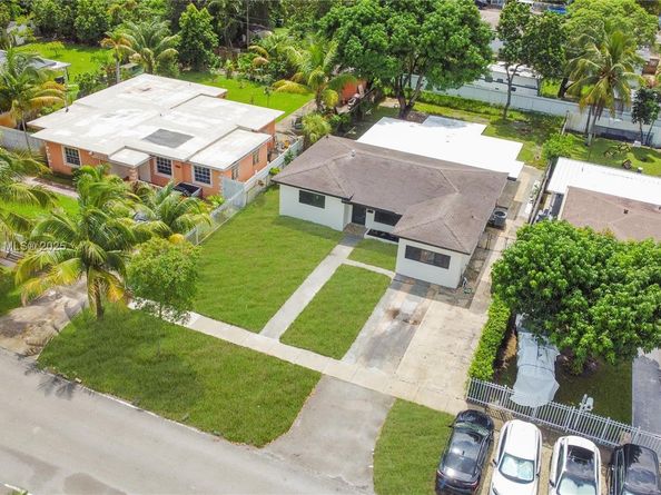 630 NE 143rd St, North Miami FL 33161