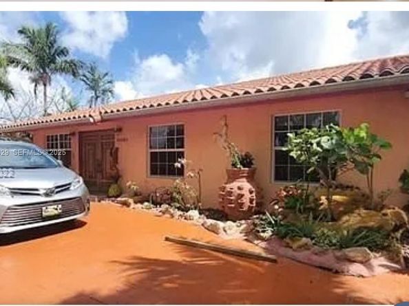 10955 SW 56th St, Miami FL 33165