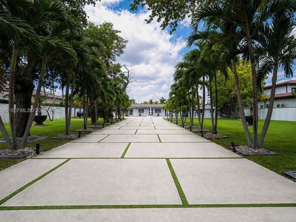150 NW 130th Ave, Miami FL 33182