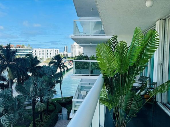 10 Venetian Way 501, Miami Beach FL 33139