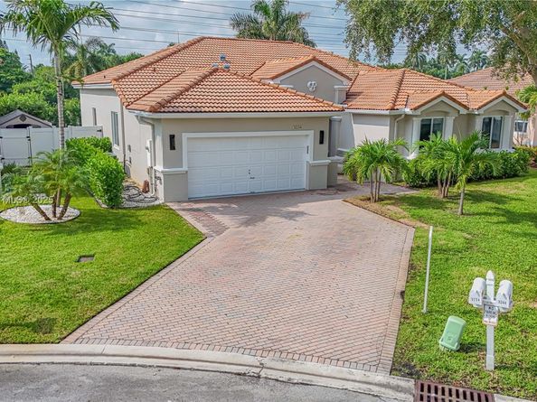 3234 SW 53rd Ct, Hollywood FL 33312