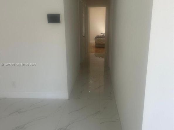 6750 Allen St, Hollywood FL 33024