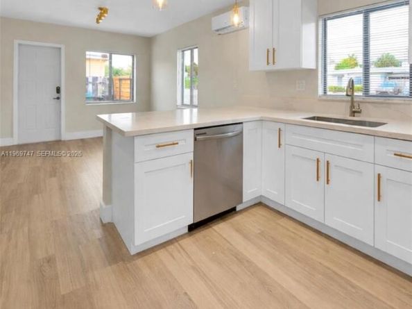 1116 NE 15th Ave, Fort Lauderdale FL 33304