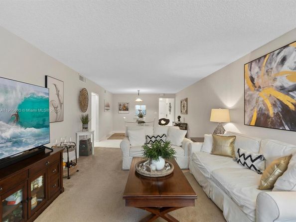 2004 Granada Dr O2, Coconut Creek FL 33066