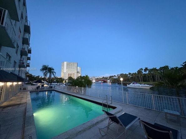 1720 NW N River Dr 107, Miami FL 33125