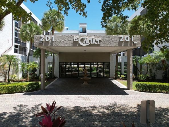 201 178th Dr 423, Sunny Isles Beach FL 33160