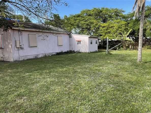 17301 NE 4th Ave, North Miami Beach FL 33162